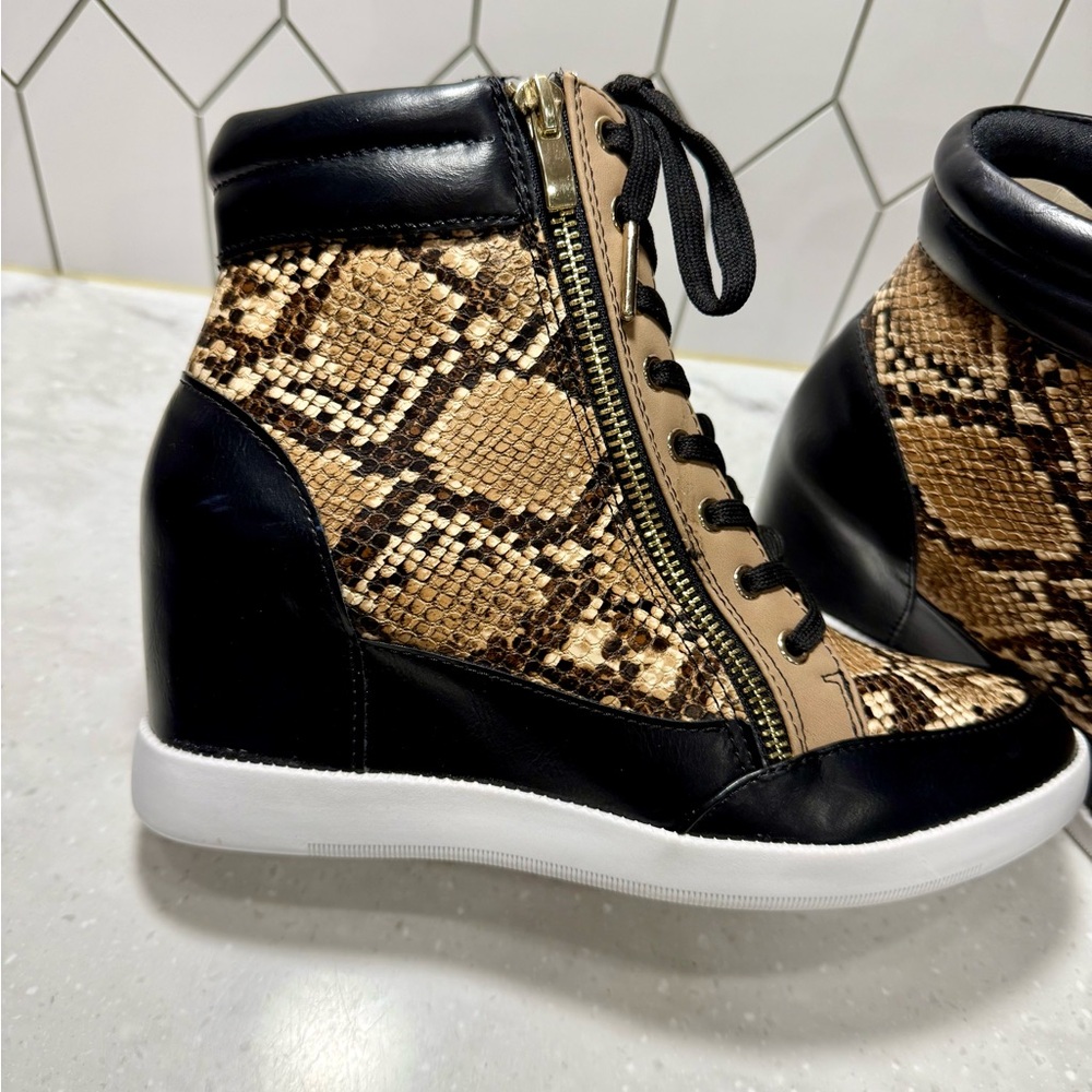 JustFab Black and Tan Snake Print Ankle Boots